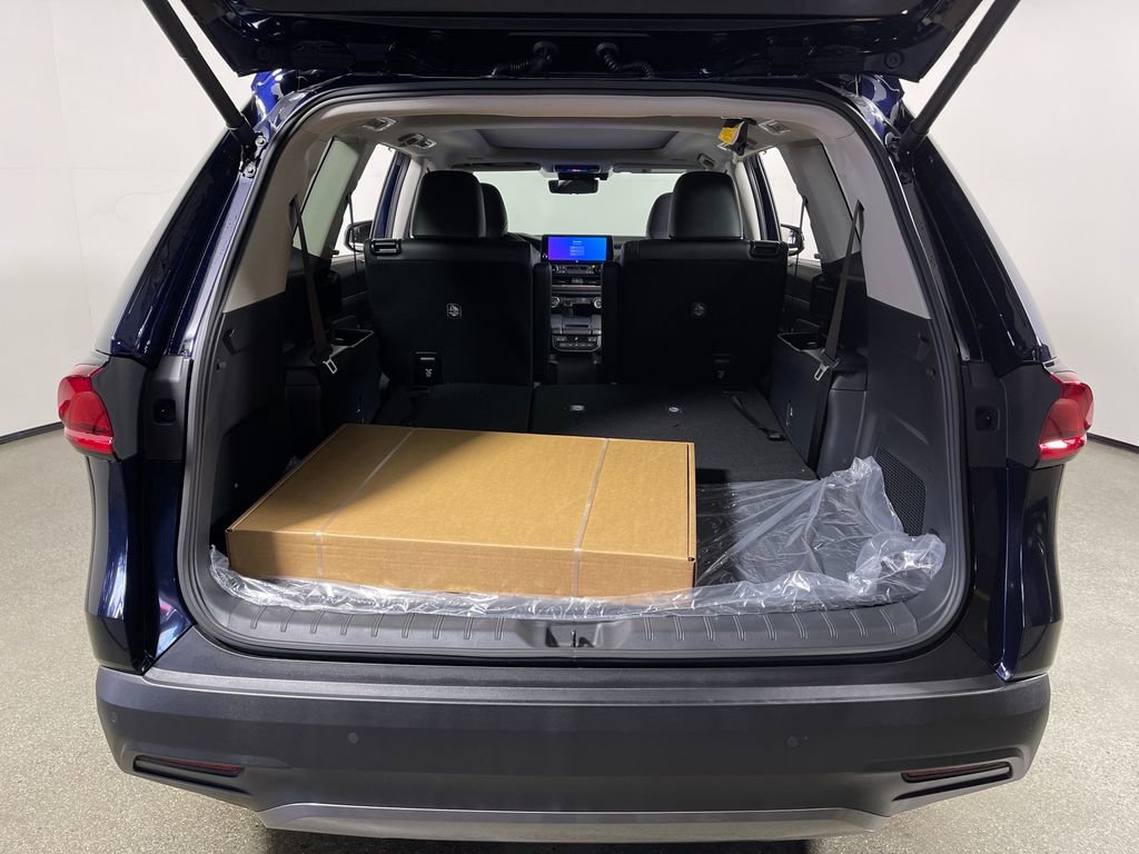 New 2026 Toyota Grand Highlander Platinum image 10