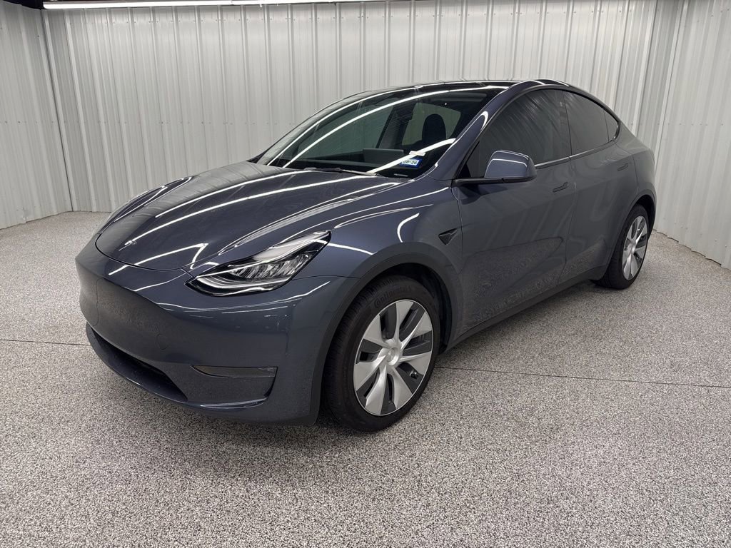 Used 2023 Tesla Model Y Long Range AWD/4WD image 3