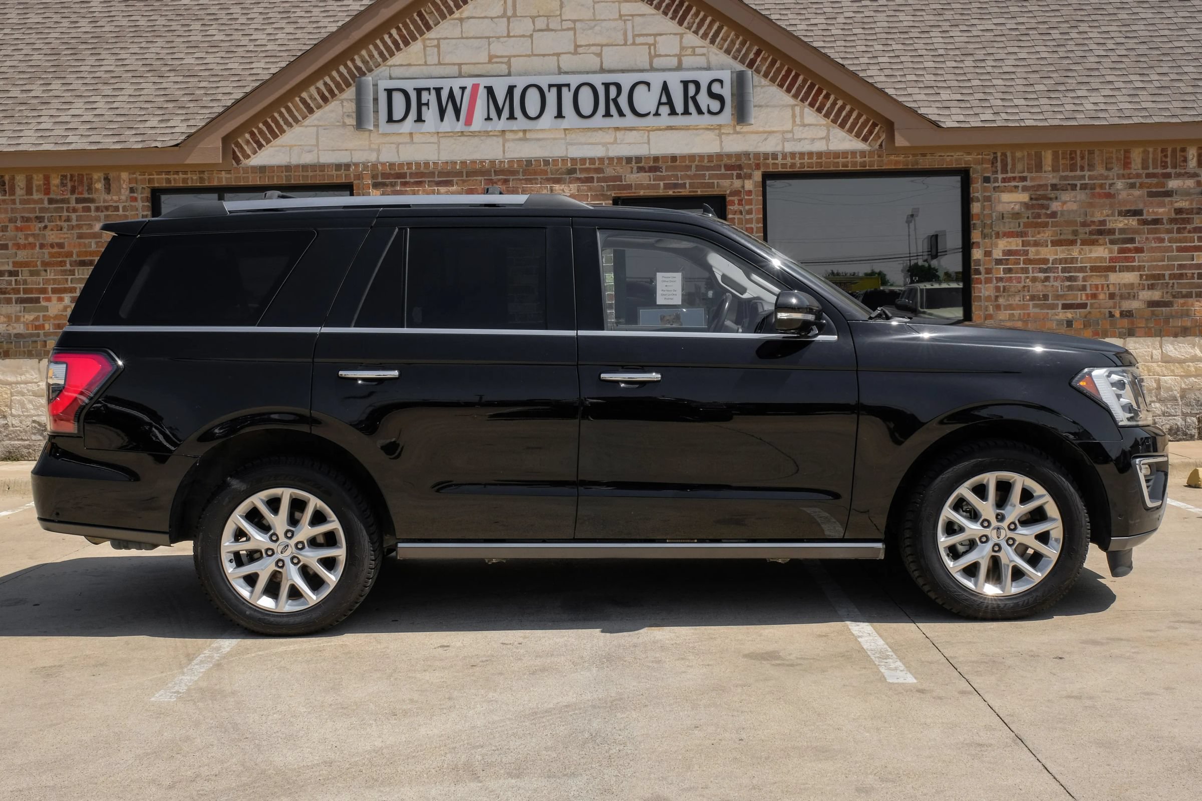 Used 2019 Ford Expedition Limited w/ Special Edition Package RWD image 10