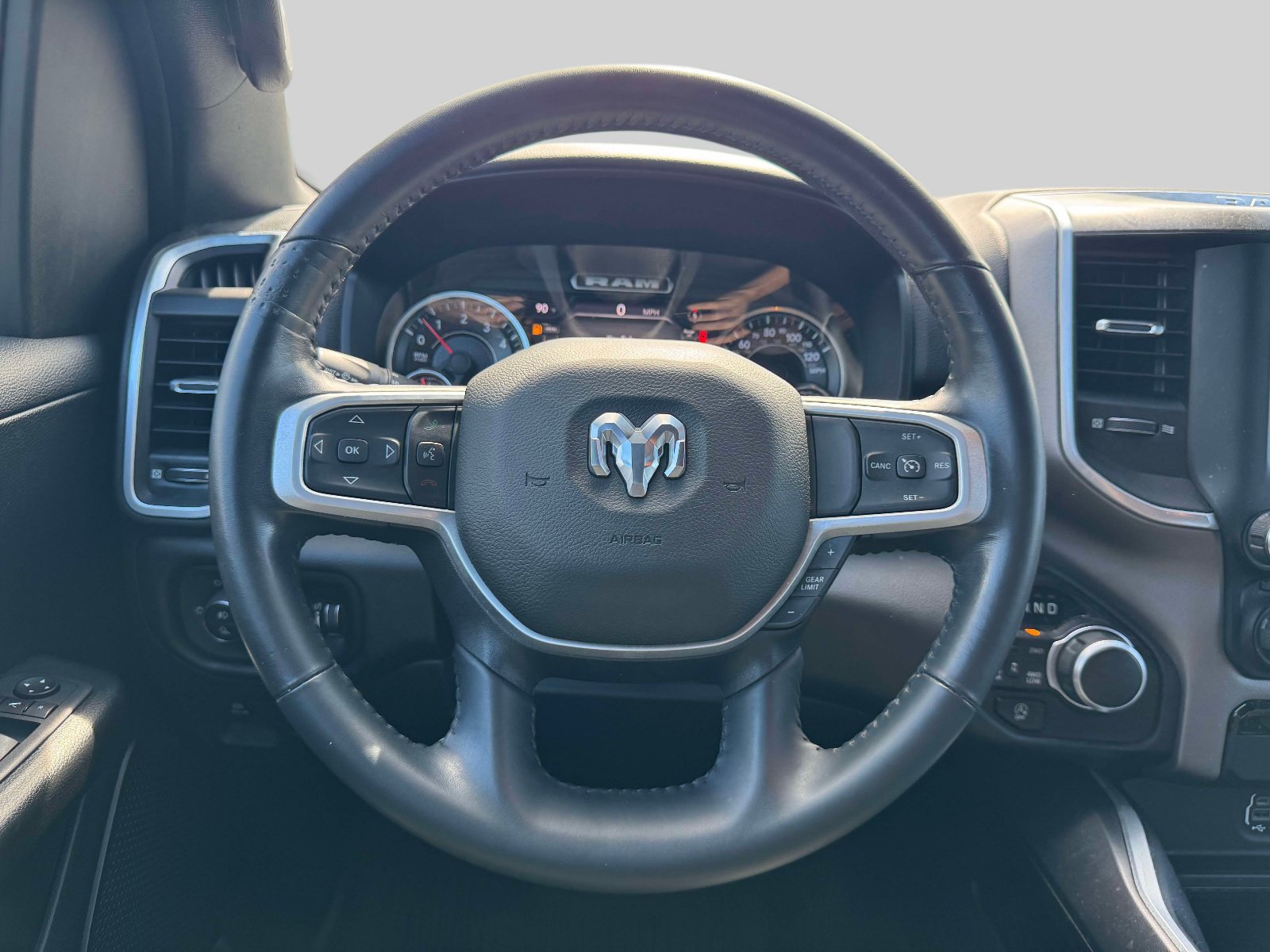 Used 2022 RAM 1500 Big Horn AWD/4WD image 12