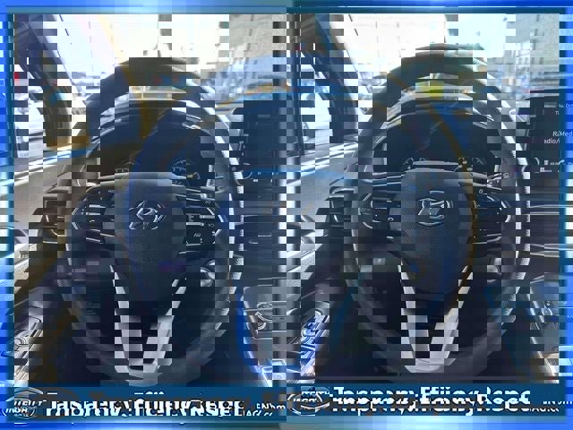 Used 2022 Hyundai Santa Fe SEL image 12