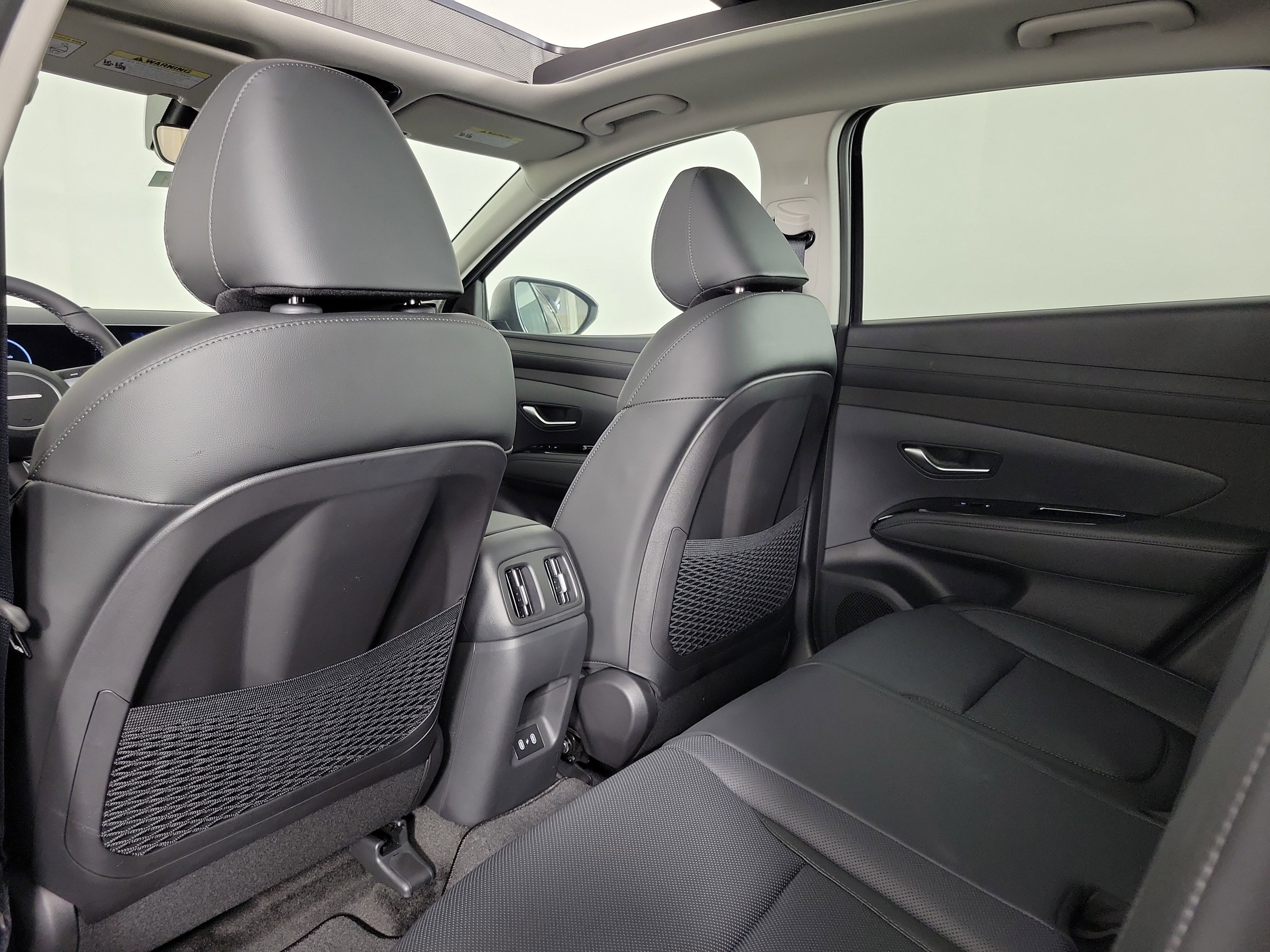 New 2025 Hyundai Tucson Limited w/ Tow & Go Package image 33