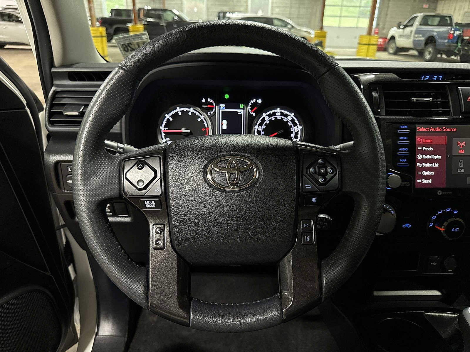 Certified 2021 Toyota 4Runner TRD Off-Road Premium w/ Moonroof Package image 18