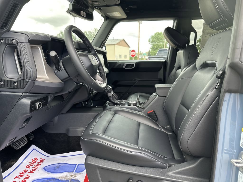 New 2025 Ford Bronco Outer Banks w/ Sasquatch Package image 12