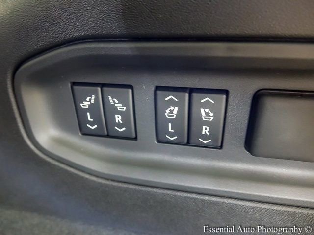 New 2026 Cadillac Vistiq Luxury w/ LPO, Floor Liner Package image 24