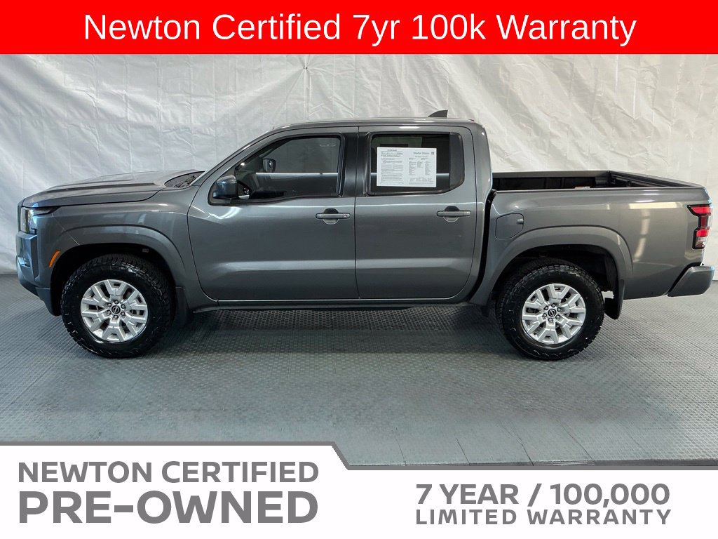 Used 2022 Nissan Frontier SV AWD/4WD image 3