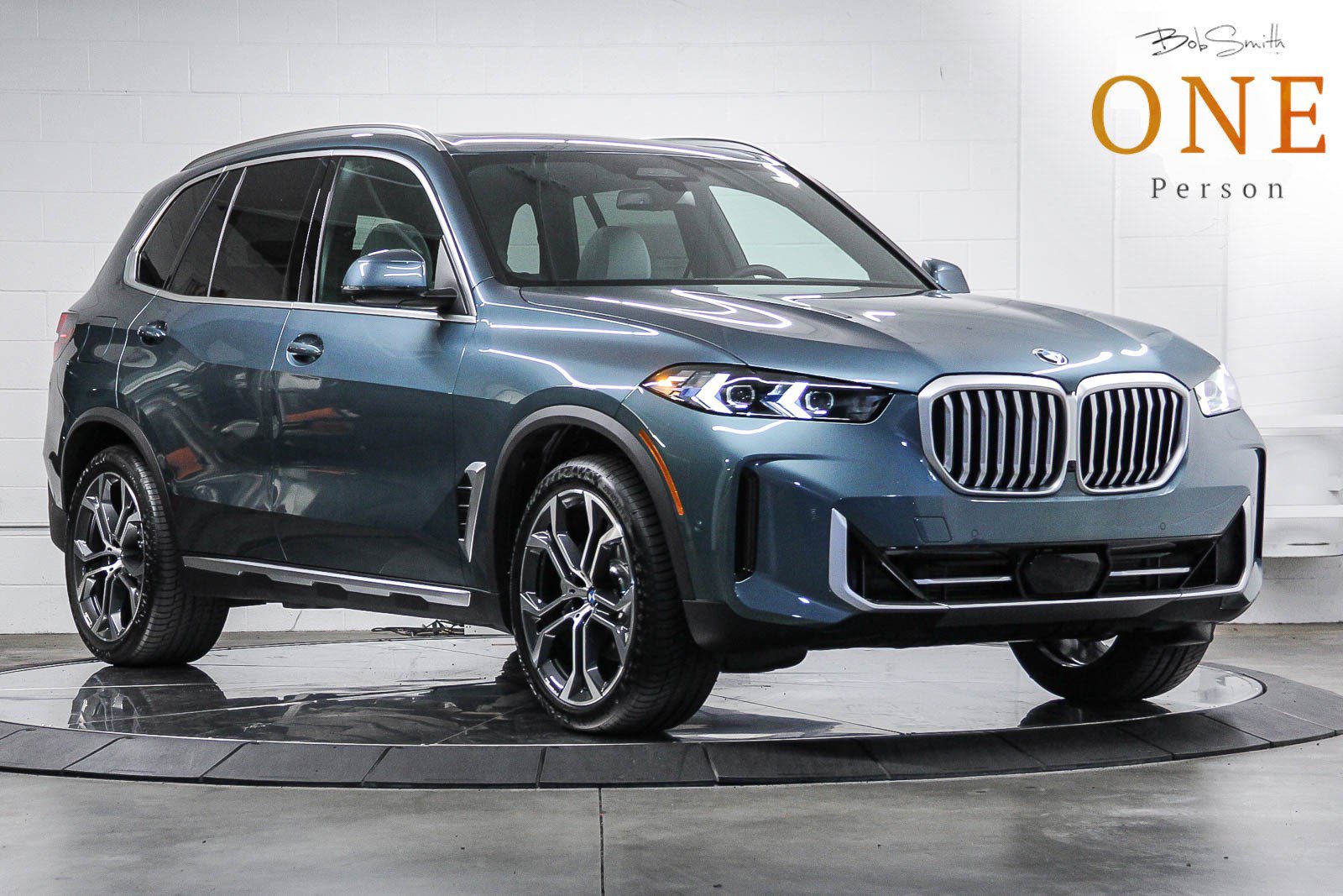 New 2026 BMW X5 sDrive40i RWD image 1
