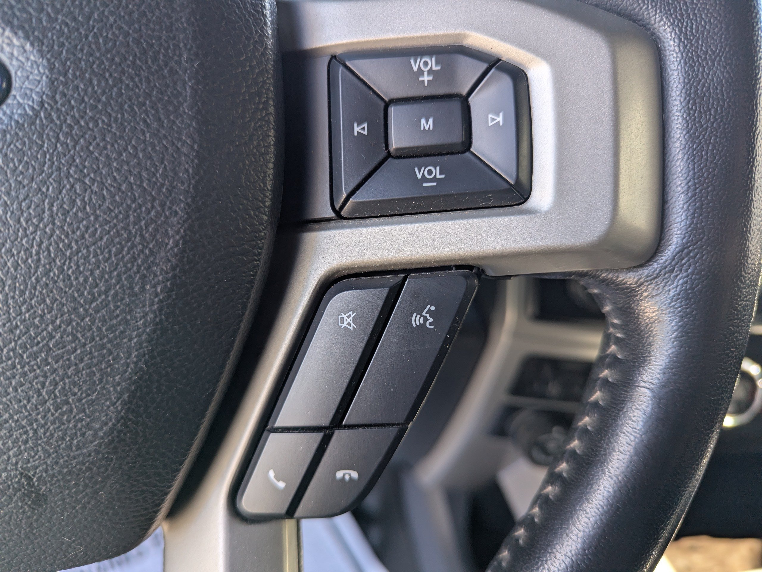 Used 2022 Ford F250 Lariat w/ Lariat Ultimate Package AWD/4WD image 18