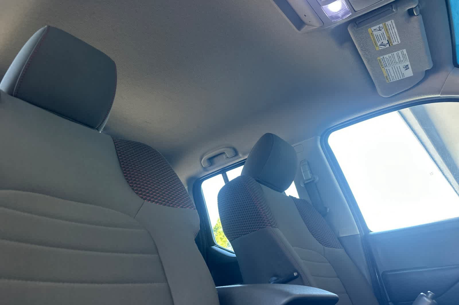 Used 2012 Nissan Frontier PRO-4X AWD/4WD image 16