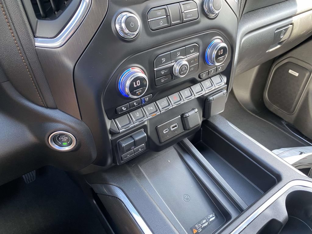 Used 2023 GMC Sierra 2500 AT4 w/ AT4 Preferred Package AWD/4WD image 19