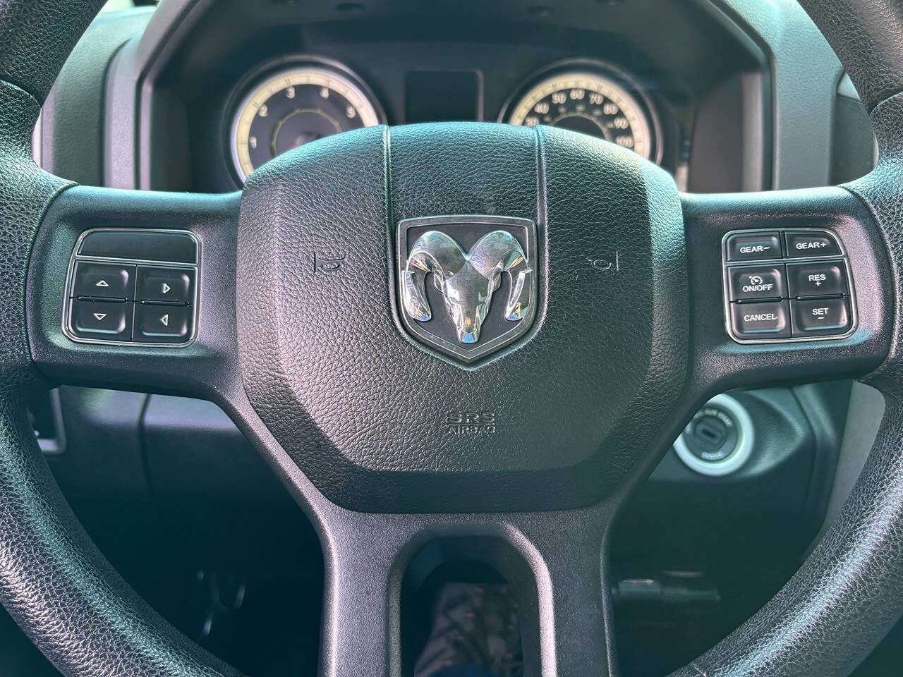 Used 2017 RAM 1500 Express AWD/4WD image 33