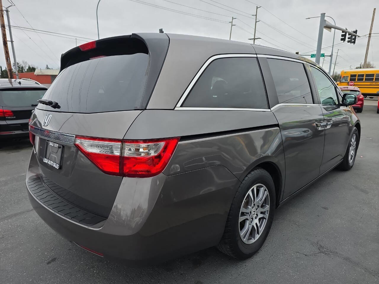 Used 2011 Honda Odyssey EX-L image 2