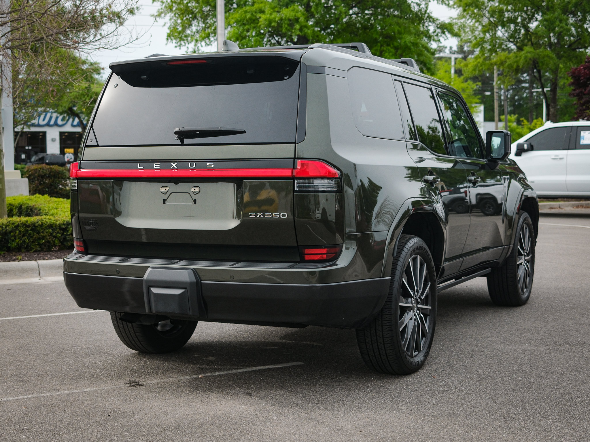 Used 2025 Lexus GX 550 w/ Cold Area Package AWD/4WD image 10