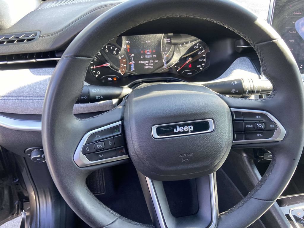 Used 2024 Jeep Compass Latitude AWD/4WD image 21