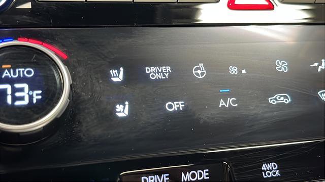 Used 2025 Hyundai Santa Fe Limited AWD/4WD image 43