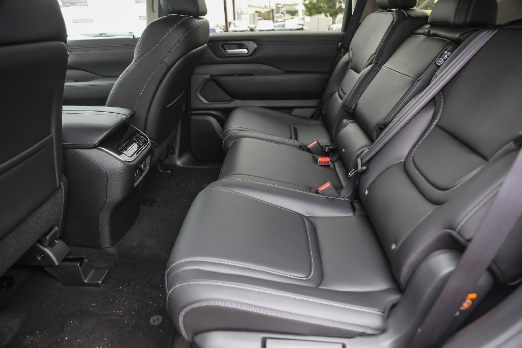 New 2026 Nissan Armada SV RWD image 20