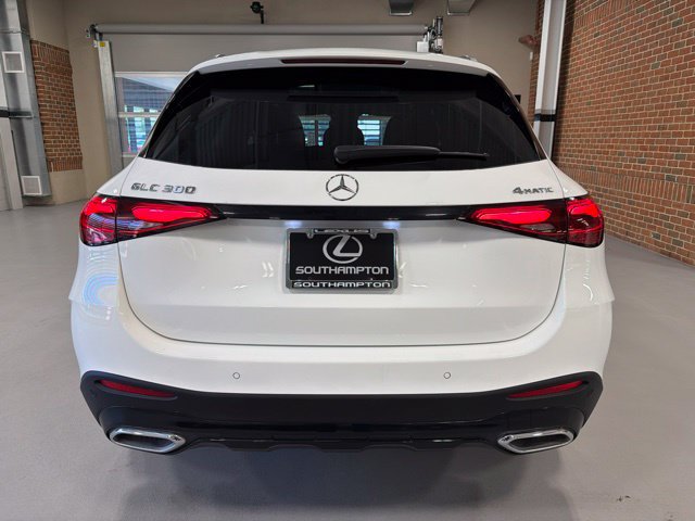 Used 2025 Mercedes-Benz GLC 300 4MATIC image 6
