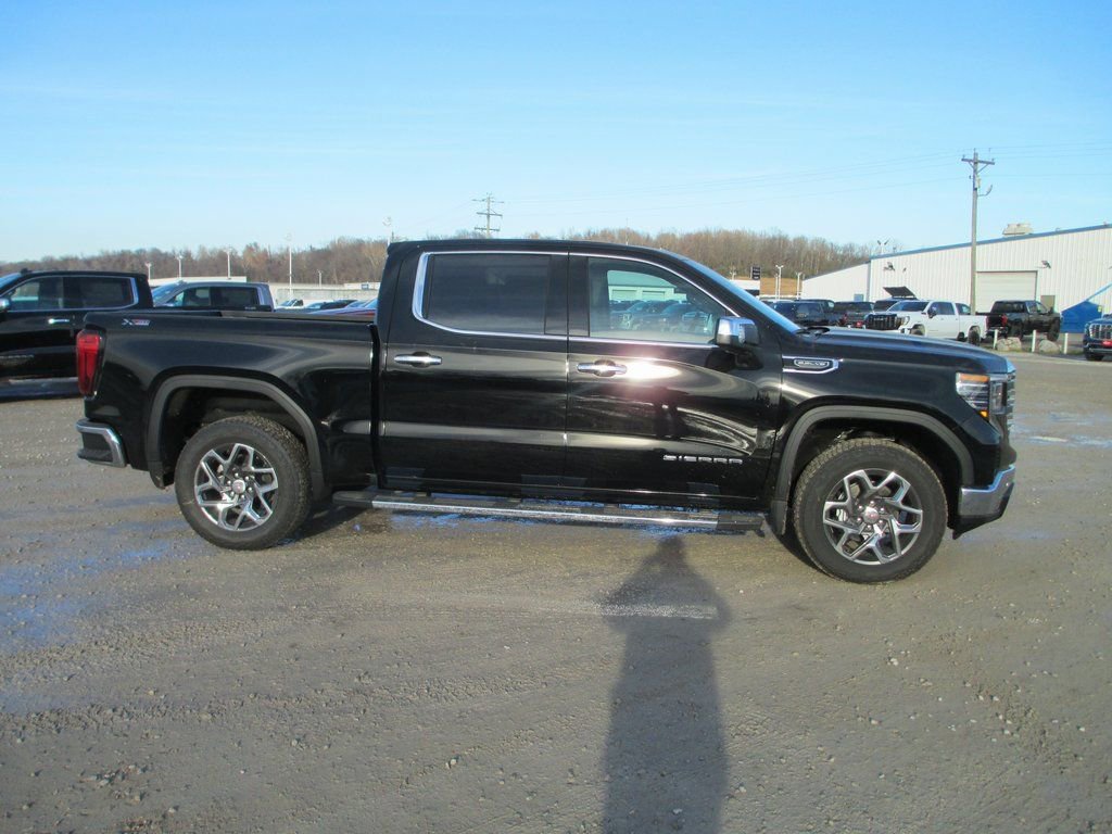 New 2026 GMC Sierra 1500 SLT w/ SLT Premium Plus Package image 3