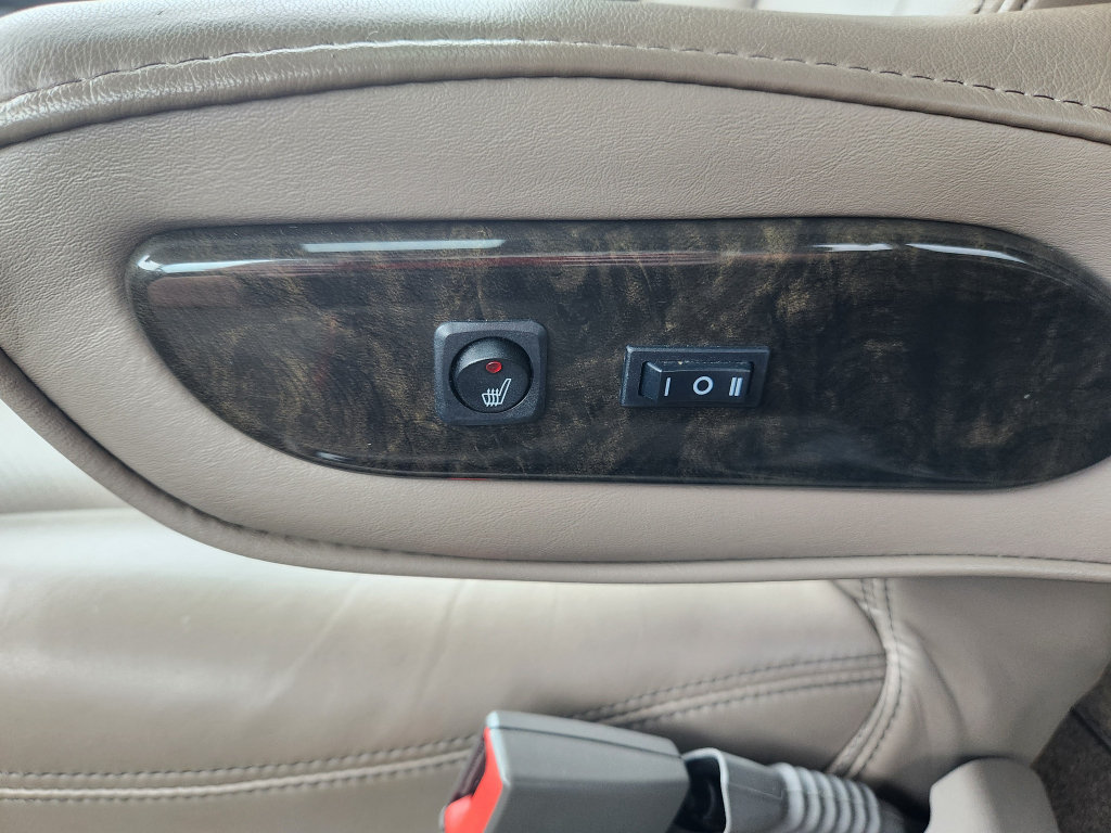 Used 2019 Chevrolet Express 2500 w/ Enhanced Convenience Package RWD image 41