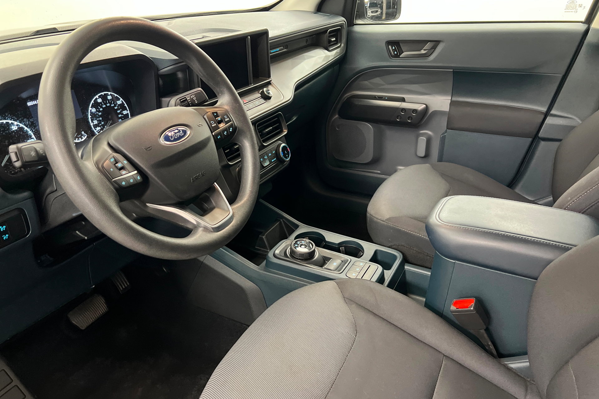 Used 2023 Ford Maverick XL FWD image 15