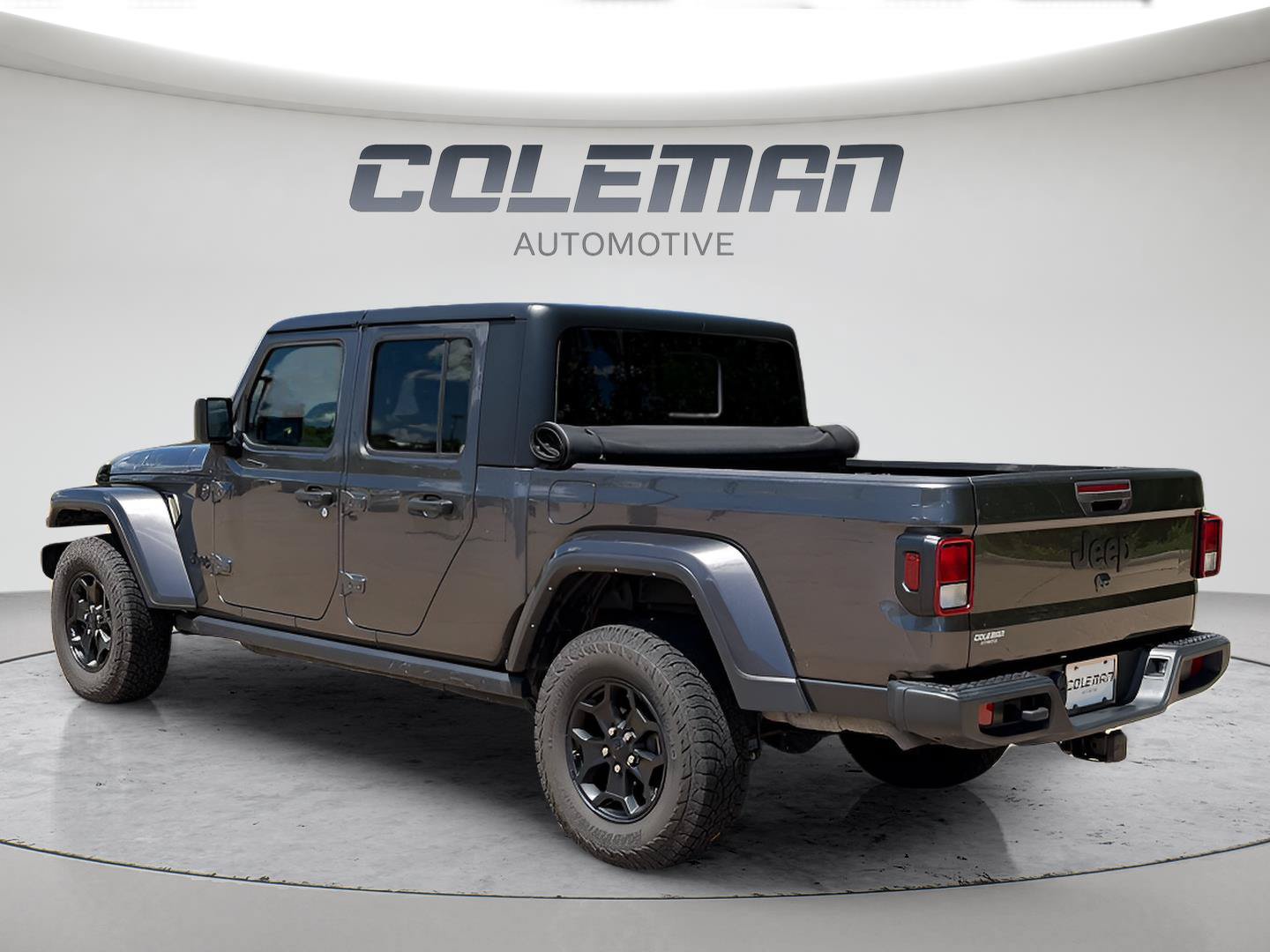 Used 2022 Jeep Gladiator Mojave AWD/4WD image 3