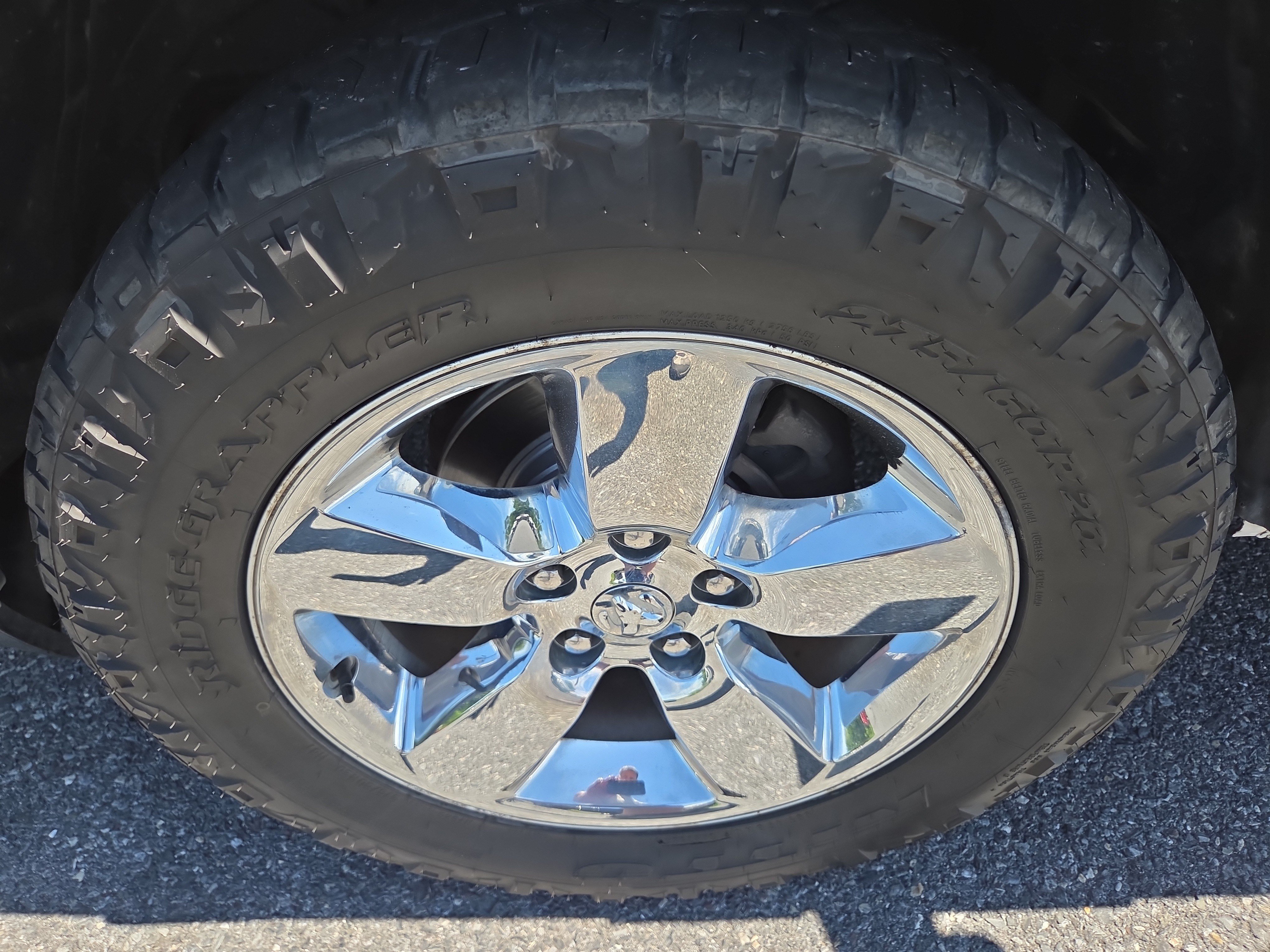 Certified 2016 RAM 1500 Big Horn AWD/4WD image 13