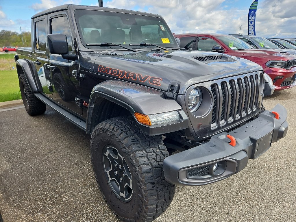 Used 2021 Jeep Gladiator Mojave w/ Dual Top Group AWD/4WD image 3