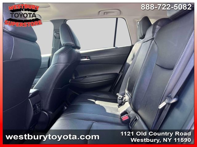 Used 2023 Toyota Corolla Cross XLE w/ Convenience Package image 15