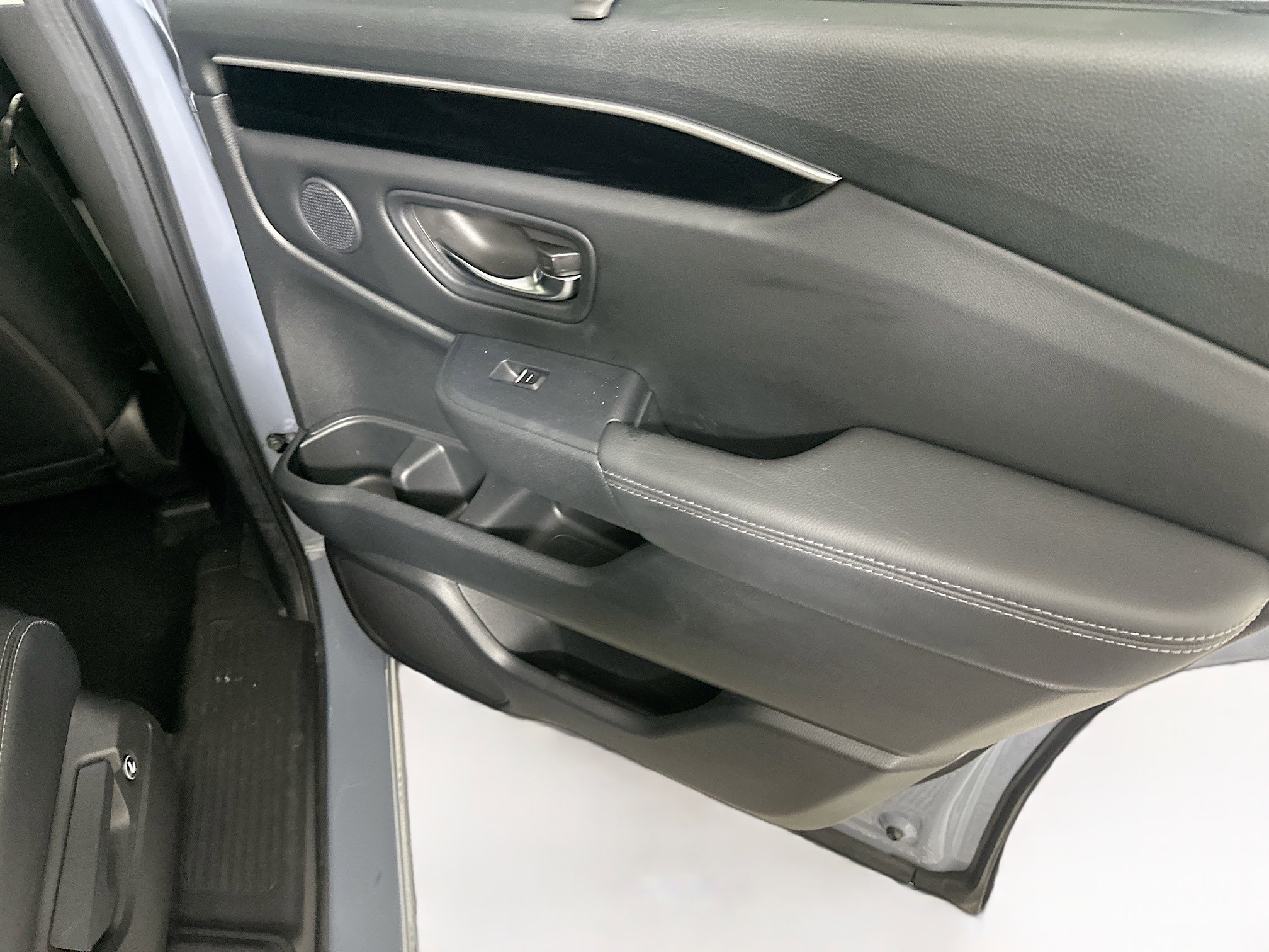 Used 2023 Honda Pilot Touring image 32