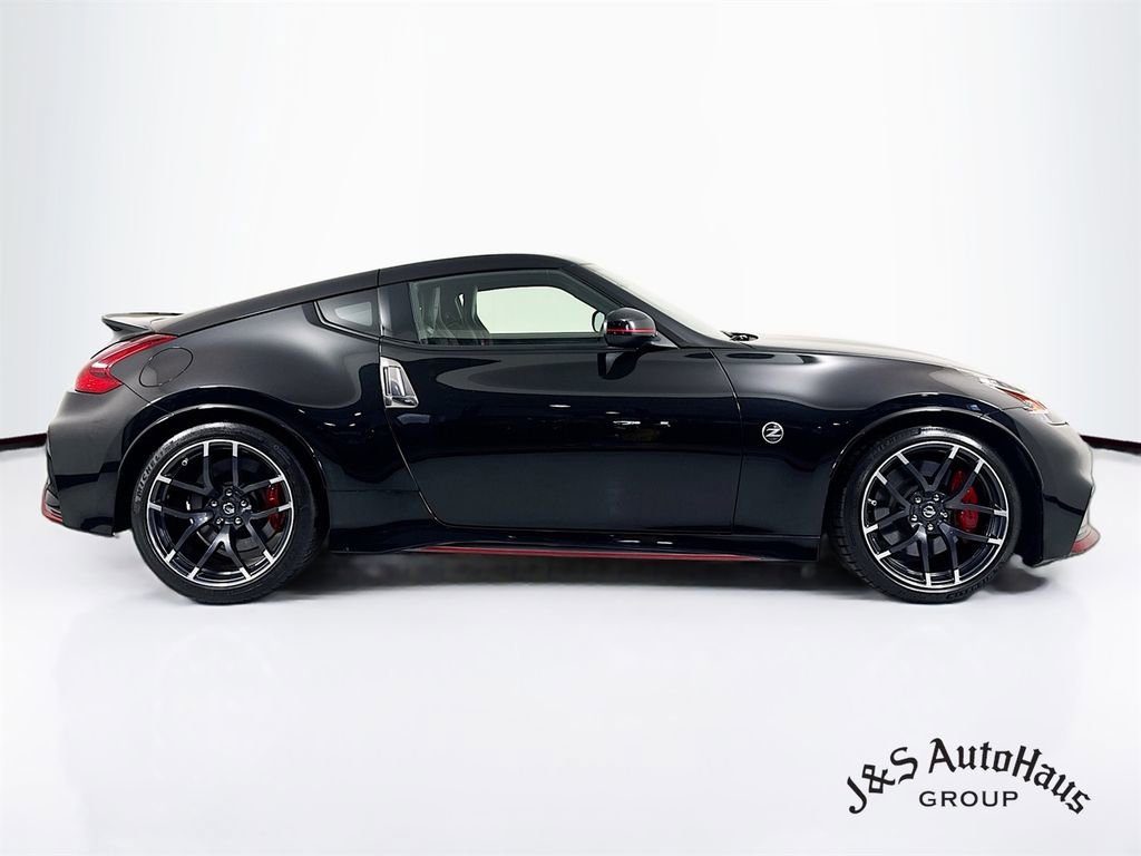 Used 2019 Nissan 370Z NISMO RWD image 8