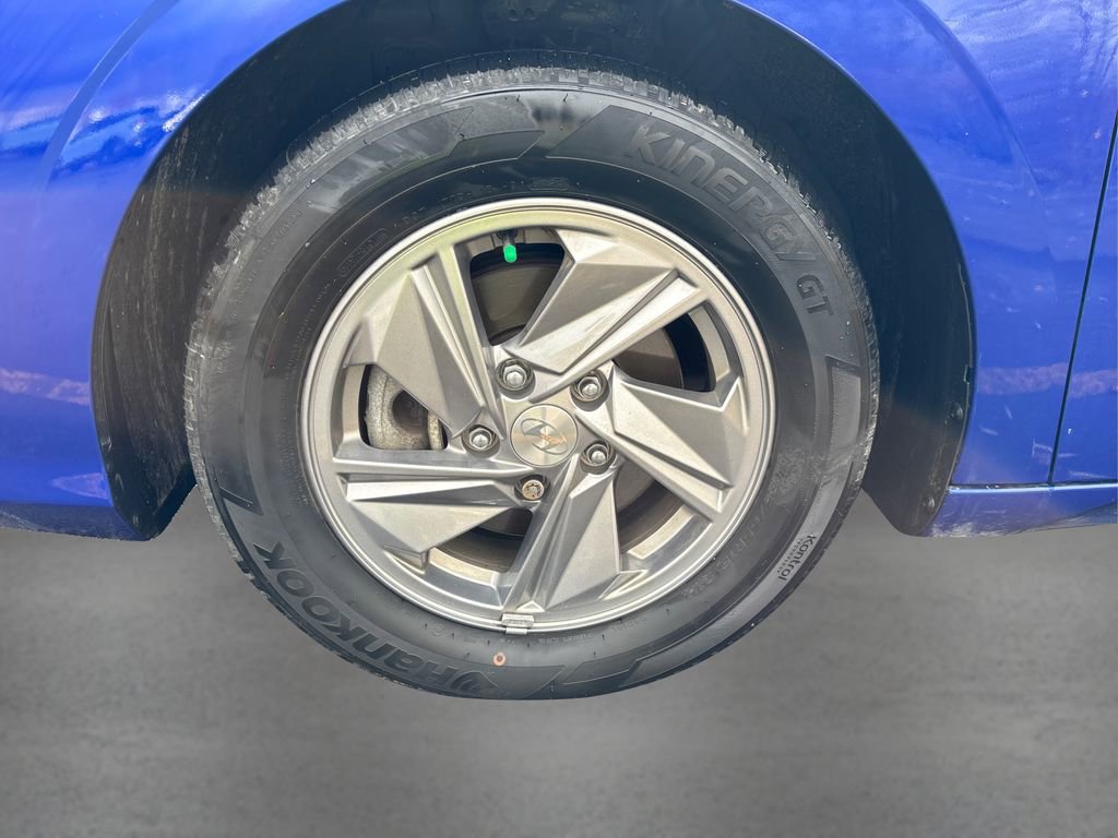 Certified 2024 Hyundai Elantra SE image 14