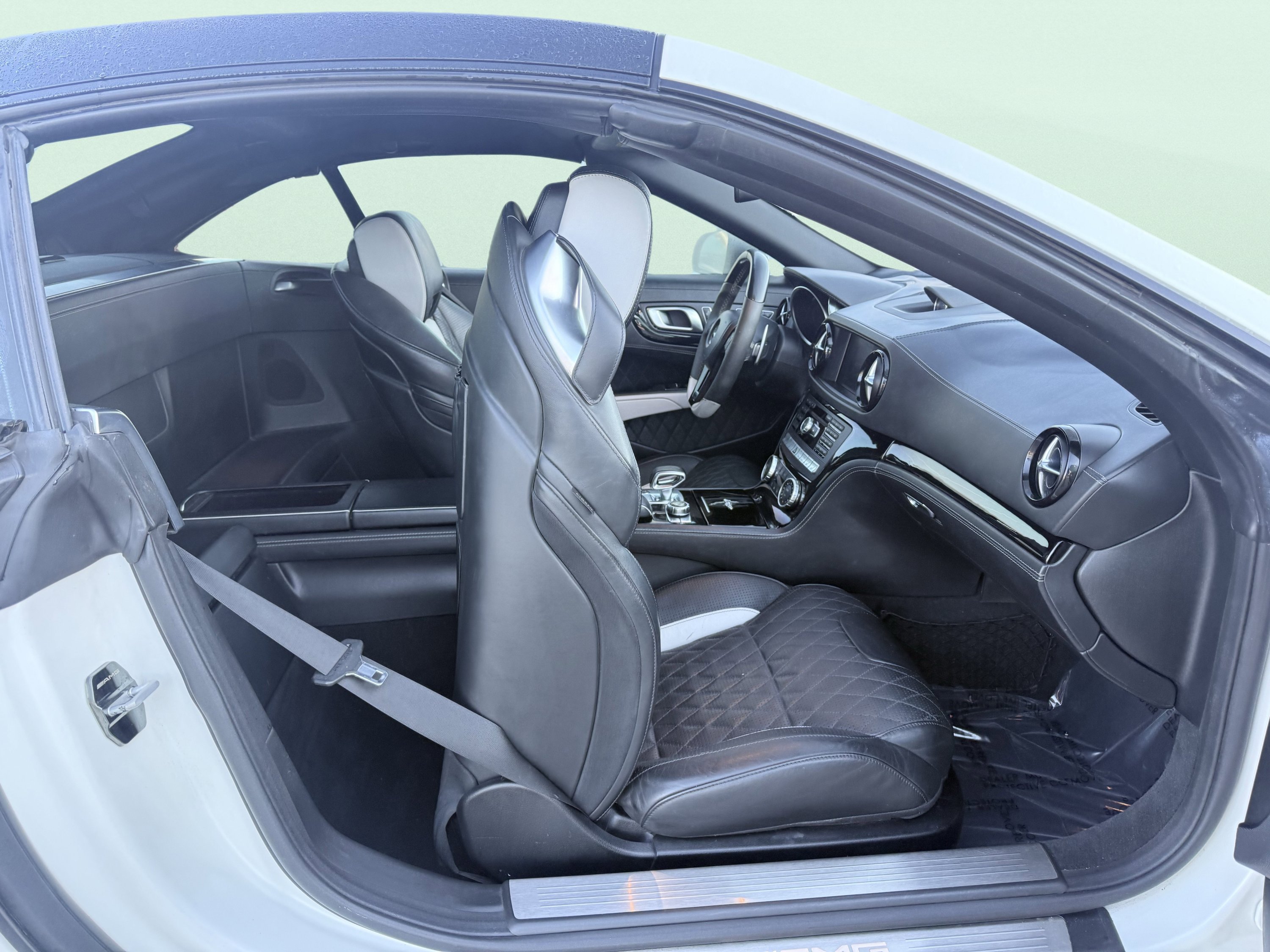 Used 2015 Mercedes-Benz SL 63 AMG image 30