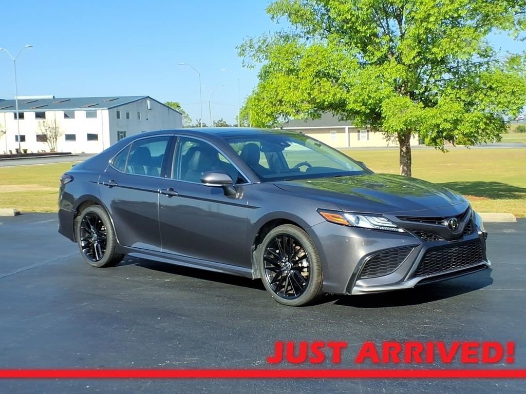 Used 2022 Toyota Camry XSE w/ Navigation Package video 1