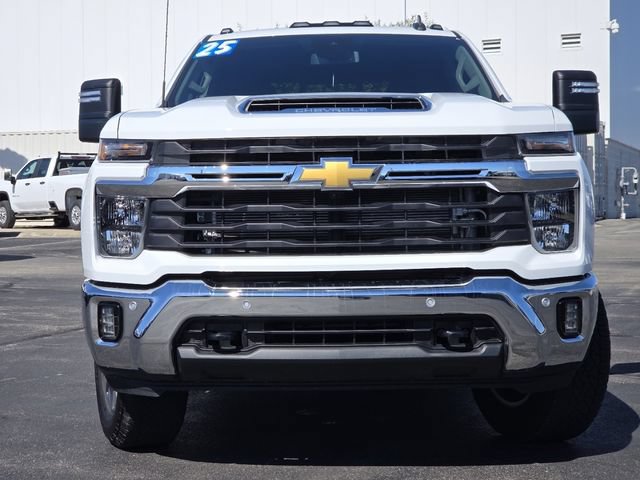 Used 2025 Chevrolet Silverado 2500 LT AWD/4WD image 18