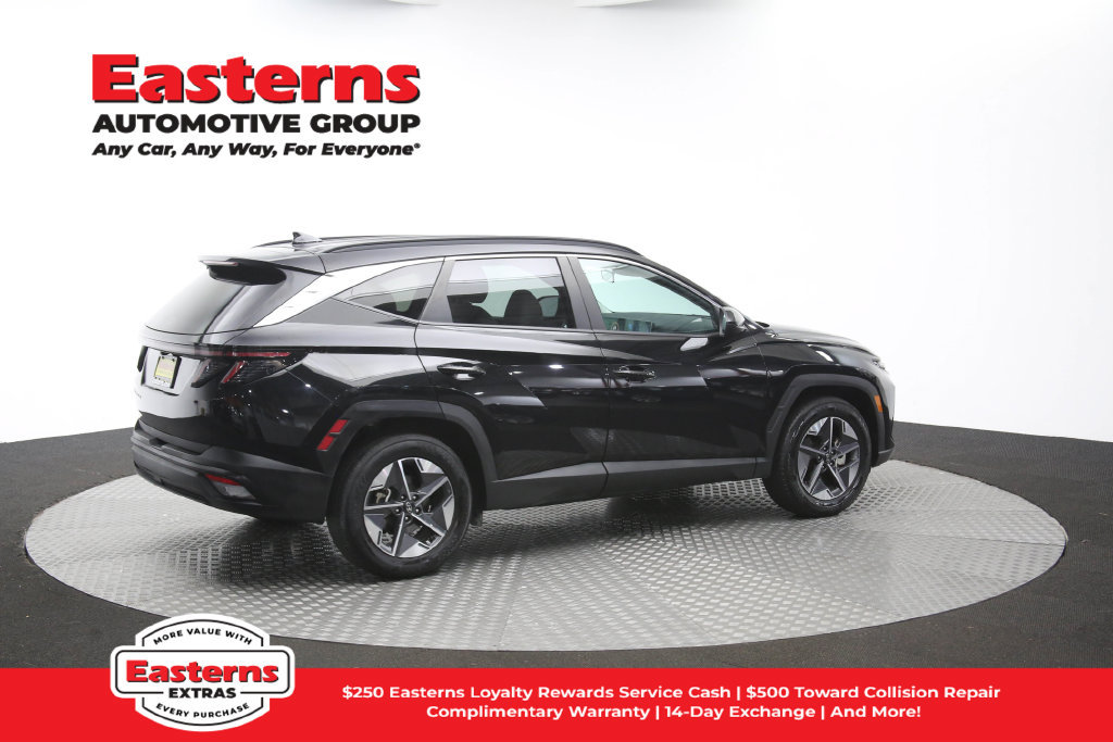 Used 2025 Hyundai Tucson SEL FWD image 42