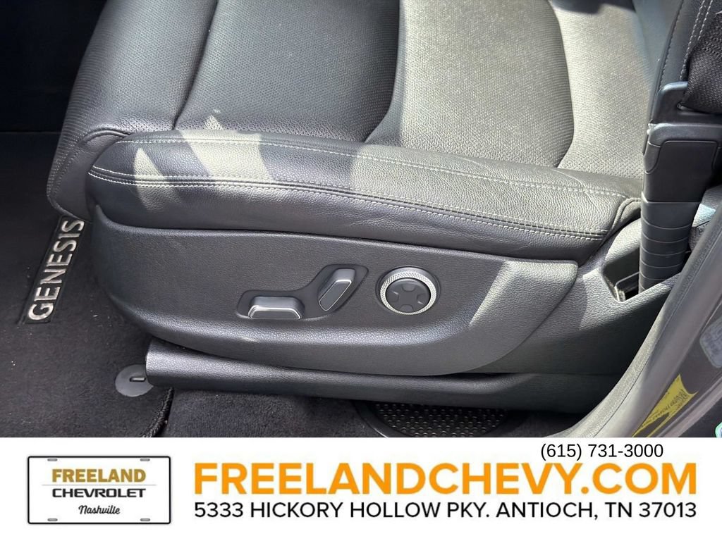 Used 2022 Genesis GV70 2.5T AWD/4WD image 23