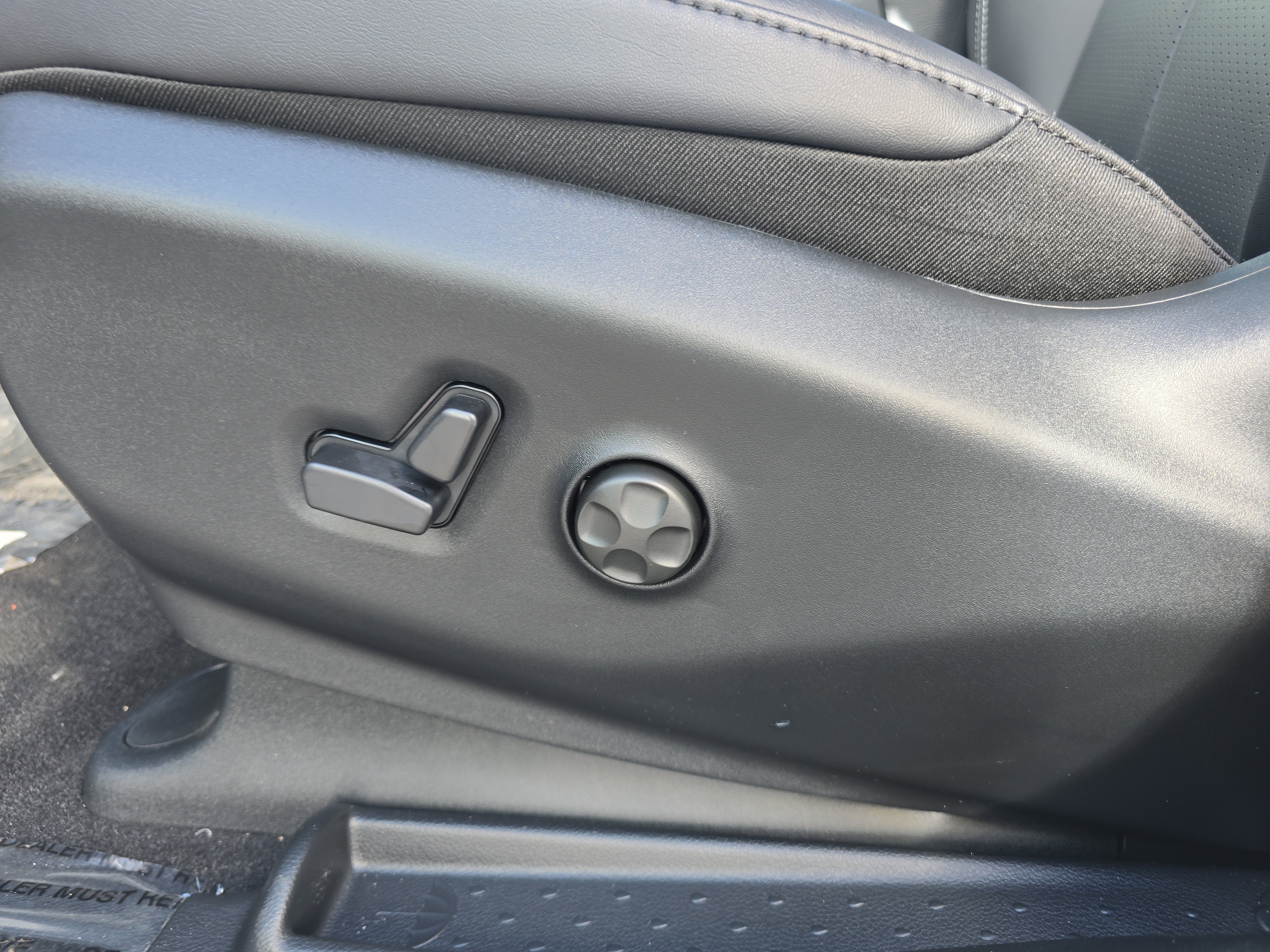 New 2026 Chrysler Pacifica Select image 13