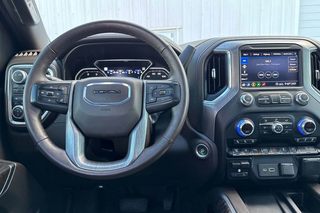 Used 2020 GMC Sierra 2500 Denali w/ Denali Ultimate Package AWD/4WD image 14