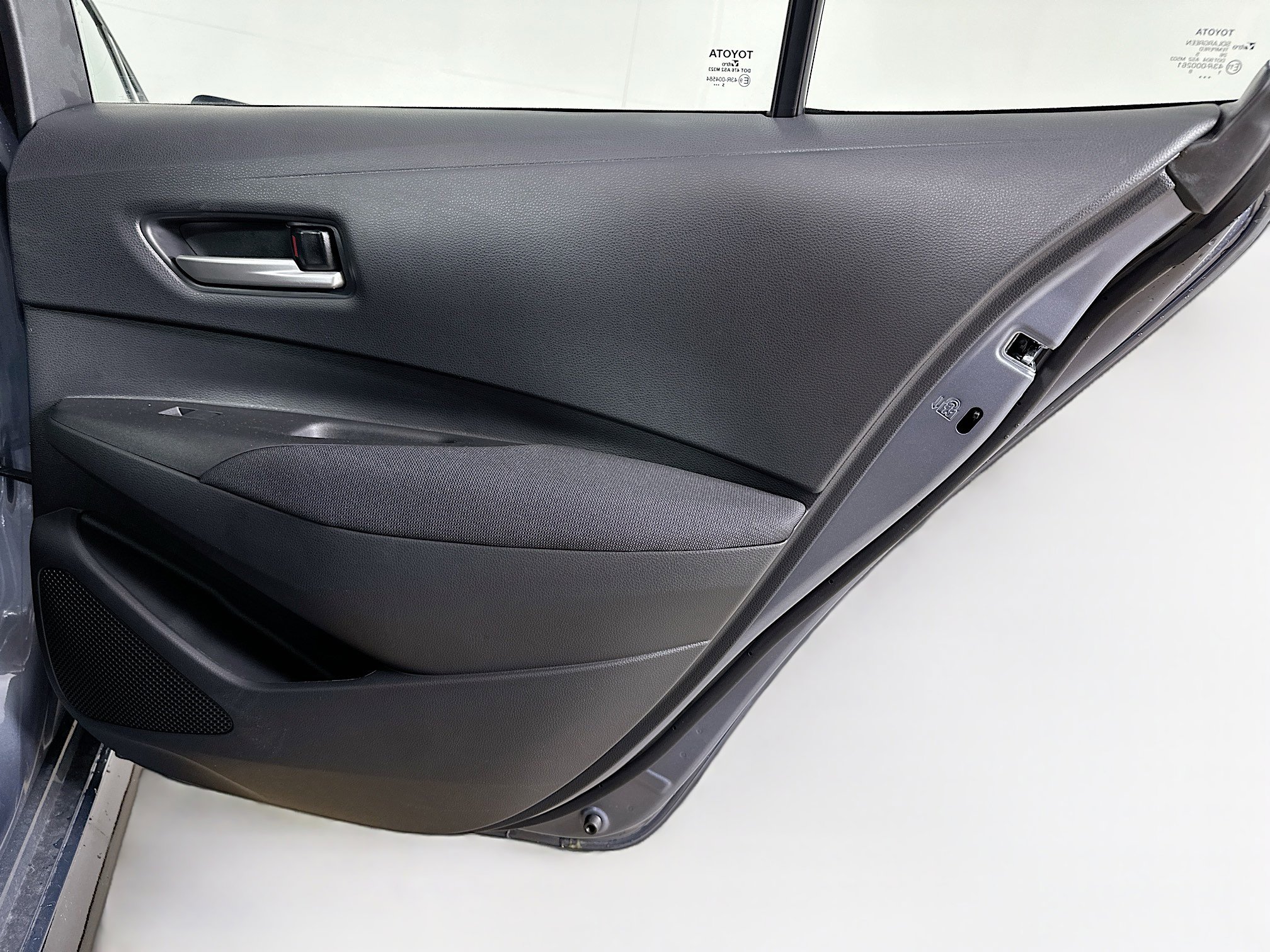 Used 2026 Toyota Corolla SE image 28