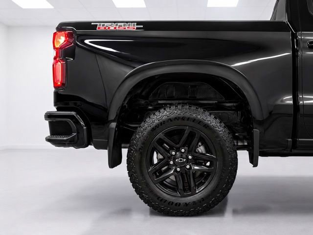Used 2023 Chevrolet Silverado 1500 LT Trail Boss w/ Convenience Package II AWD/4WD image 11