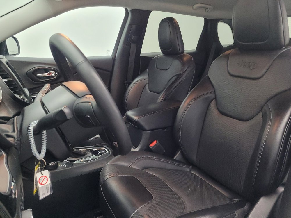 Used 2023 Jeep Cherokee Altitude Lux image 17