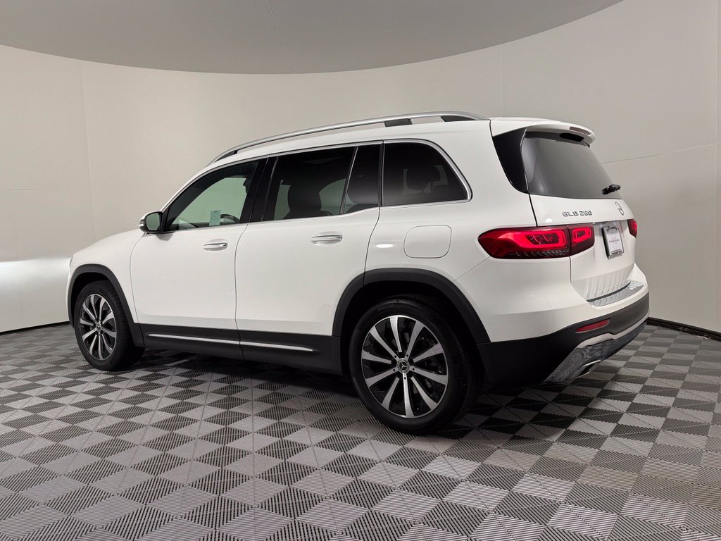 Certified 2023 Mercedes-Benz GLB 250 4MATIC w/ Premium Package image 3