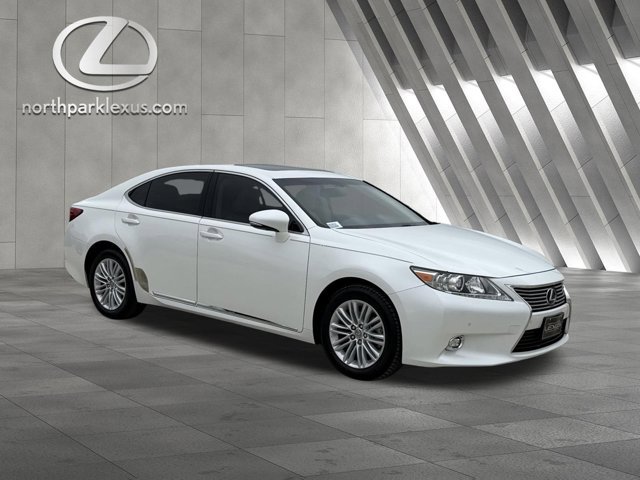 Used 2014 Lexus ES 350 w/ Luxury Package FWD image 5