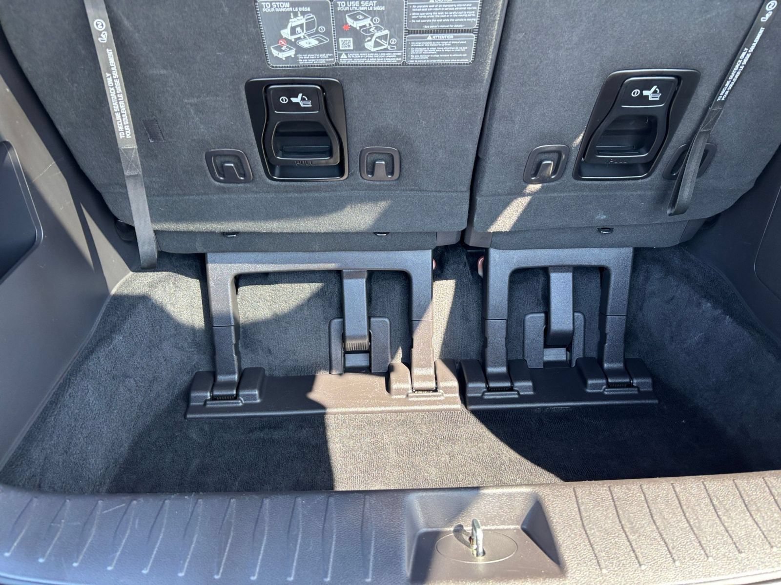 Used 2026 Kia Carnival FWD image 54