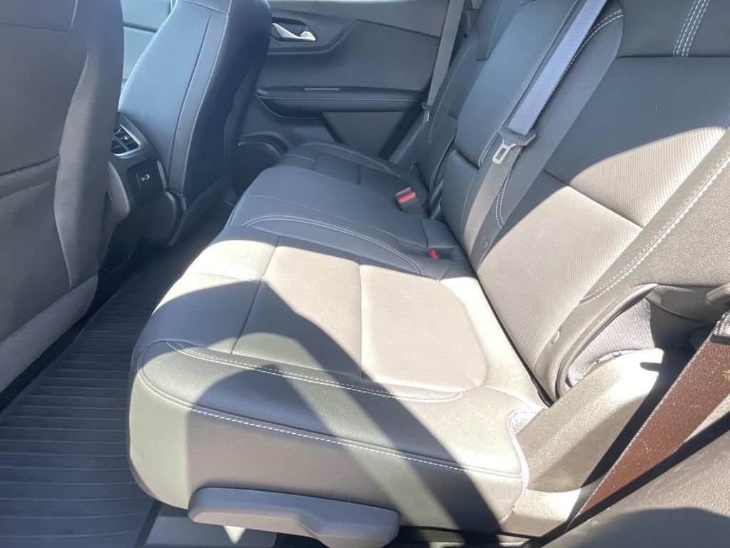 Used 2024 Chevrolet Blazer LT w/ Redline Edition FWD image 13