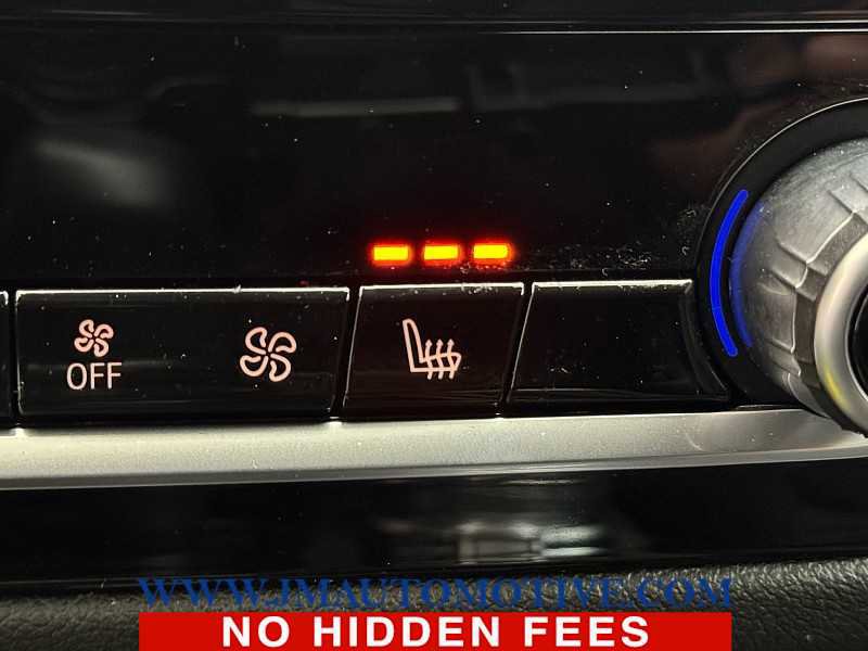 Used 2023 BMW 530i xDrive w/ Premium Package image 43