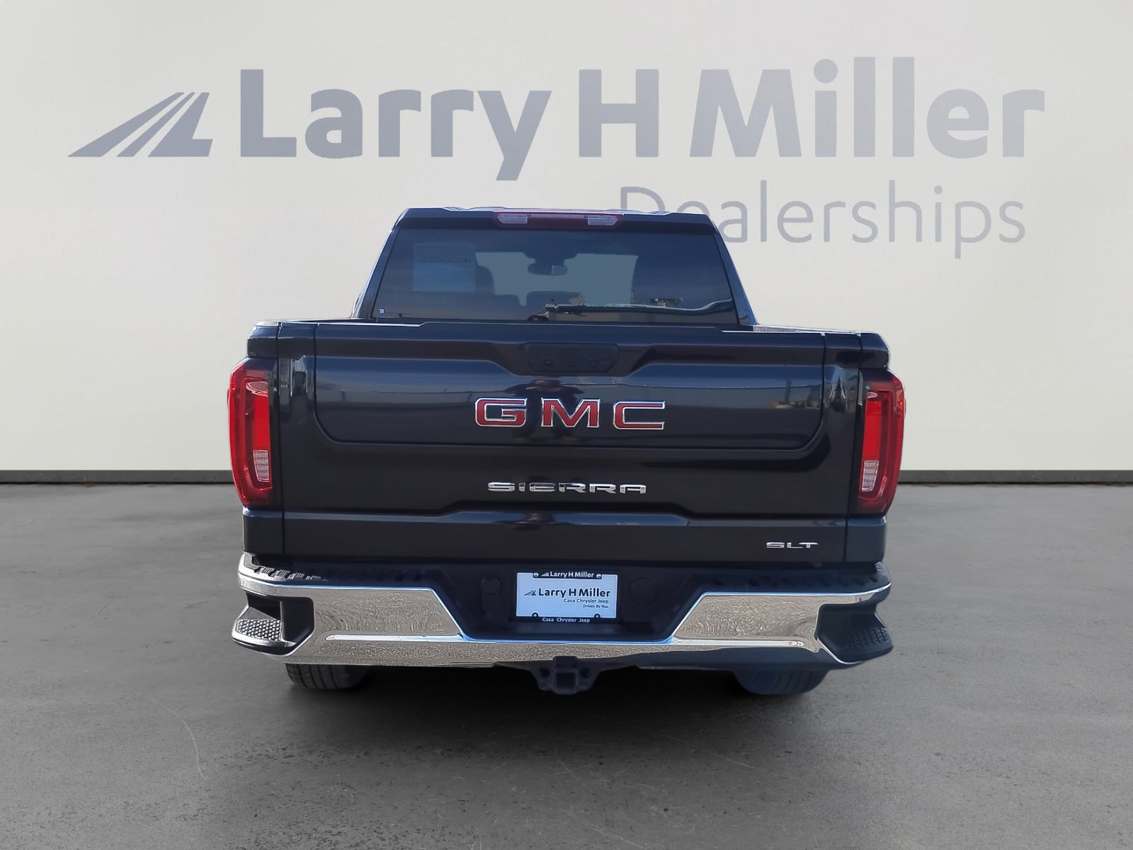 Used 2024 GMC Sierra 1500 SLT image 4