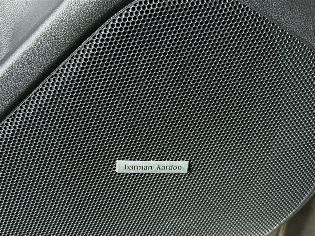 Used 2019 Subaru Forester Touring w/ Popular Package #3 image 12