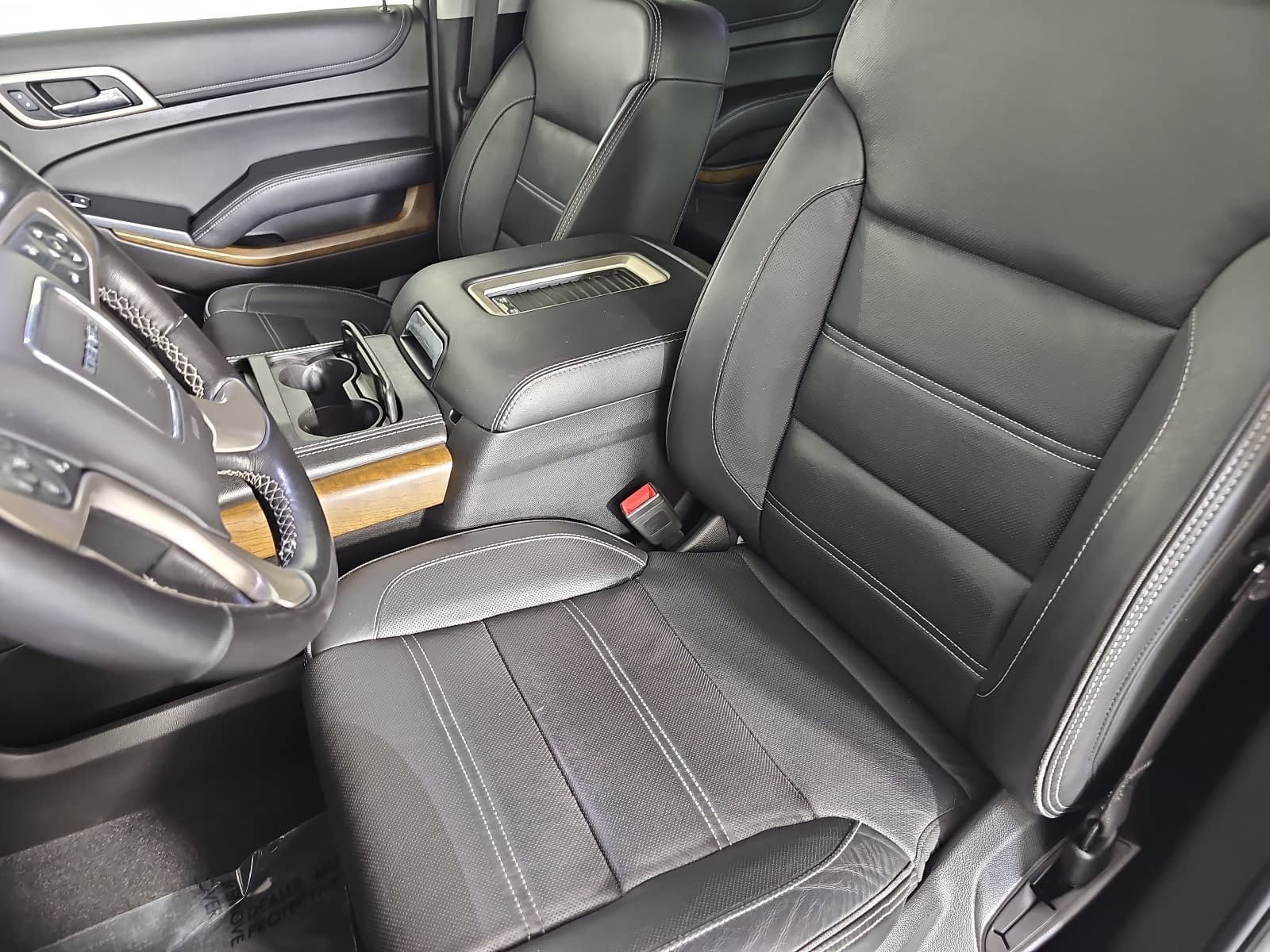 Used 2020 GMC Yukon XL Denali w/ Open Road Package RWD image 15