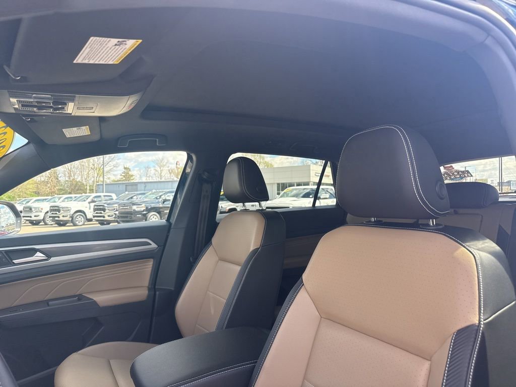 Used 2022 Volkswagen Atlas Cross Sport SE image 10